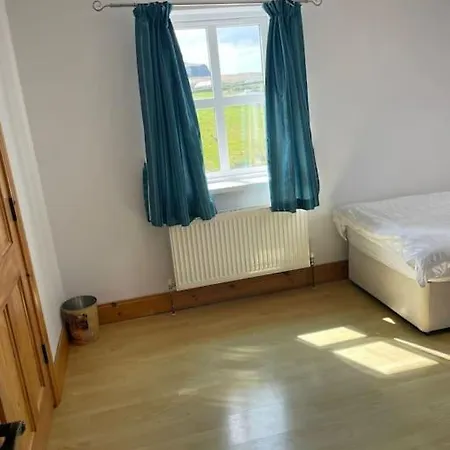 1 Bray Head View بيت للعطل *